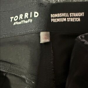 torrid Bombshell Straight Premium Stretch jeans - Black